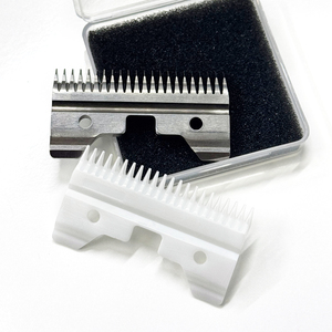 Cuchilla <span class=keywords><strong>de</strong></span> Repuesto <span class=keywords><strong>de</strong></span> Acero o Cerámica para <span class=keywords><strong>Cortadora</strong></span> <span class=keywords><strong>de</strong></span> Mascotas <span class=keywords><strong>de</strong></span> 22 Dientes, Compatible con la Serie <span class=keywords><strong>Oster</strong></span> A5 y Otras Cortadoras - Product Image 2