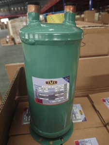 Accumulateur de ligne d'aspiration XMK-207 4,42L 7/<span class=keywords><strong>8</strong></span>'' ODF pour unité de condensation de réfrigération et stockage frigorifique CVC R22 R134a R404a Métal 37 bars - Product Image 4