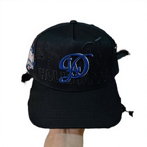 Gorra de Béisbol Unisex de 5 Paneles con Visera Curva, Diseño de Calaveras en Oro Rosa, Lazos y Patrón Argyle, 100% Algodón, Estilo Deportivo en Negro - Product Image 2