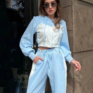 Set <span class=keywords><strong>di</strong></span> Abbigliamento Due Pezzi <span class=keywords><strong>di</strong></span> Alta Qualità, Tuta con Felpa a Contrasto, Completo Autunnale Personalizzato con Zip e Felpa Corta per Donne - Product Image 3