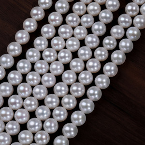 สร้อยคอมุกน้ำจืดธรรมชาติทรงกลม 7 มม. ทำมือจากจูจี้ สีขาว ลูกปัดกึ่งสำเร็จรูป แสงเงาสวยงาม มีตำหนิเล็กน้อย สำหรับงาน DIY - Product Image 3