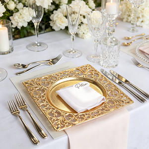 Platos de Presentación Cuadrados de Lujo de 13 Pulgadas, Color Dorado, Diseño Clásico de Plástico para Restaurantes y Fiestas - Product Image 2