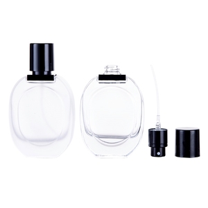 Bouteilles de parfum en verre transparent dépoli portatives de forme ovale classique de 30ml en gros B103-30 avec bouchon à vis noir et tête de pulvérisation - Product Image 4