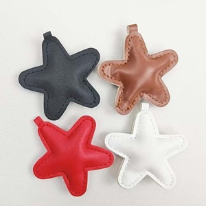 Ventes en gros de porte-clés en cuir PU pas cher, idées de porte-clés mignons, porte-clés à pompon en stock, porte-clés en cuir en forme d'étoile - Product Image 3