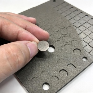 Junta de Espuma Termoconductora Personalizada para Protección RF y Disipación de Calor en Equipos Electrónicos de Alta Potencia - Product Image 1