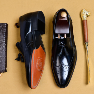Chaussures en cuir véritable brodées à la main, style vintage, bout rond, chaussures habillées décontractées pour hommes, à enfiler, automne - Product Image 2