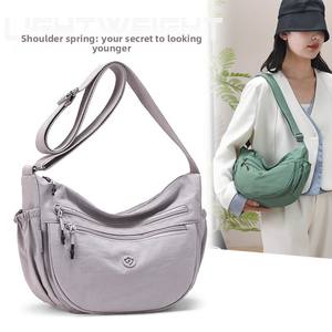 Bolso de Hombro de Nylon de Alta Calidad para Mujer, Nuevo Bolso Tipo Dumpling, Versátil, de Gran Capacidad, Casual, Ligero, para Viaje - Product Image 2
