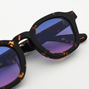 แว่นกันแดดทรงสี่เหลี่ยม ดีไซน์เนอร์ แว่นกันแดดขายส่ง คุณภาพสูง 2026 แว่นกันแดดโพลาไรซ์อะซิเตท สำหรับผู้ชาย - Product Image 5