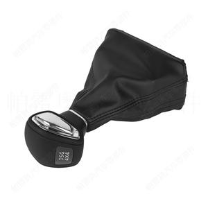 Palanca de Cambios Ergonómica de Cuero para Skoda Kodiaq 2018-2024, Transmisión Automática, con Volante Integrado - Product Image 3