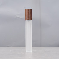 Vaporisateur de sérum cylindrique minimaliste, flacon en verre de 10 ml avec bouchon en bois créatif, accessoire de beauté de luxe