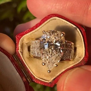 Elegante Anello a Goccia a Forma di Pera per Donne, Accessorio Semplice da Indossare Quotidianamente - Product Image 6