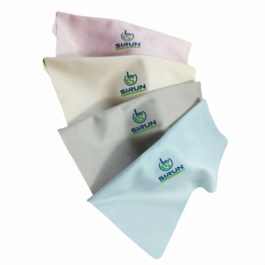 Paño de Limpieza de Microfibra Personalizado con Transferencia de Calor y Logotipo Impreso en Serigrafía para Limpiar Lentes de Gafas, Pantallas y Relojes - Product Image 4