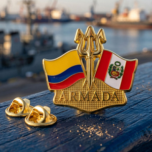 Pin de Solapa Esmaltado Chapado <span class=keywords><strong>en</strong></span> Oro, Aleación de Zinc Metálica, Tridente 3D <span class=keywords><strong>en</strong></span> Relieve, Bandera Doble de Colombia y Perú, Pins Personalizados con Logotipo Metálico para Souvenir - Product Image 4
