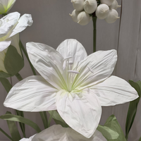Élégante Décoration Florale Géante en Papier, Faite à la Main, Dégradé Blanc-Vert, Écologique, pour Scène de Noël