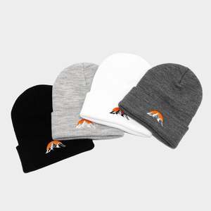 Bonnet tricoté chaud personnalisé avec logo pour homme et femme, idéal pour les sports de plein air et les loisirs, broderie hiver, petite commande - Product Image 1