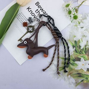 Promotion : Adorable pendentif en cuir PU pour sac, porte-clés de voiture, boucle décorative, accessoires de luxe légers en corde, motif Teckel - Product Image 4