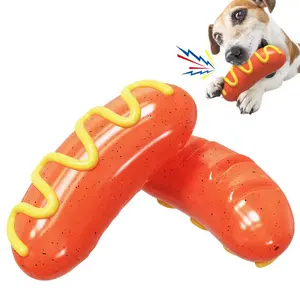 新设计宠物吱吱狗玩具耐用热狗咀嚼玩具TPR有趣互动狗玩具