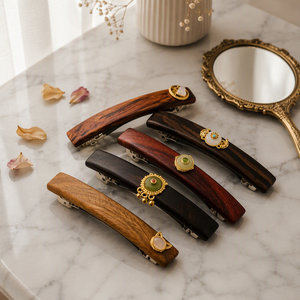 Pinces à cheveux en <span class=keywords><strong>bois</strong></span> naturel faites à la main, accessoires pour cheveux en <span class=keywords><strong>bois</strong></span> en gros avec emballage personnalisé - Product Image 1