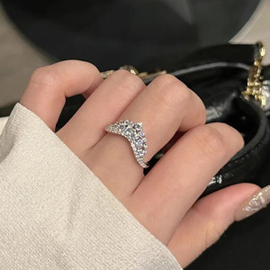 Anello con Design a Corona, Stile Elegante, Anello per Dito Indice da Donna - Product Image 3