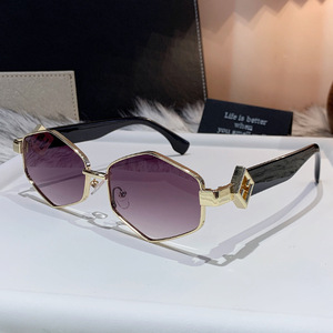Diamond Shaped <b>Sunglasses</b> Metal <b>Frame</b> Black UV400 Light Weight Unisex <b>Small</b> <b>Frame</b> For Outings Cycling Driving - Product Image 3