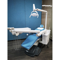 Fauteuil dentaire ergonomique avec système intégré de seringue chaude/froide, aspiration et éclairage LED pour interventions chirurgicales