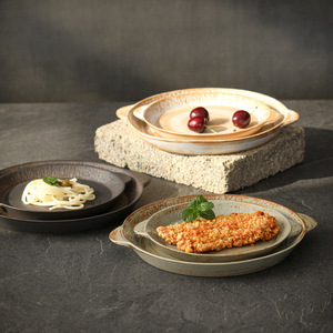 Assiette en céramique japonaise à double oreille Assiettes rétro en poterie brute Plats <span class=keywords><strong>de</strong></span> dîner faits à la main Isolation thermique Vaisselle grande taille - Product Image 3