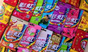 Hot Sale Vertical Particle Candy Nuts Grain Skittle Soft Candy Wrapping Machine Verticle Packing Machine - Product Image 2