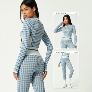 Conjunto Deportivo de Yoga de Dos Piezas con Cremallera y Diseño de Rejilla sin Costuras para Europa y América, Ropa de Yoga de Manga Larga para Fitness - Product Image 2