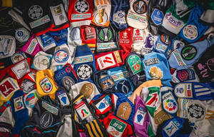 Maglia da Calcio Retrò a Maniche Corte, Comoda e Sportiva, 100% Poliestere, Kit Arsenal - Product Image 3