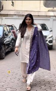 Hand Embroidery Straight Kurti for Woman Wedding Causal Wear Ethnic Kurti Indian Women at Effective Cost With Good Quality - Product Image 3