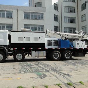 HJH Foreuse de puits d'eau portable montée sur camion, à moteur diesel, capacité de forage 200m, 18 tonnes, entraînement hydraulique par haut de gamme - Product Image 4