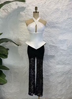 OUDINA Nouveaux hauts courts élégants en satin à col licou, avec torsion à la taille et volants