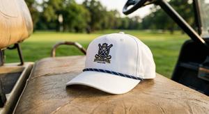 Gorra de golf vintage con orificios cortados a láser y logotipo bordado/de goma de club de campo, visera curva, estilo clásico para deportes al aire libre - Product Image 3