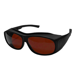 Lunettes de sécurité laser Shenzhen Tc Yj 2907, monture noire, lentille de 1,5 mm, protection contre les rayonnements lumineux à 20 % de transmission - Product Image 3