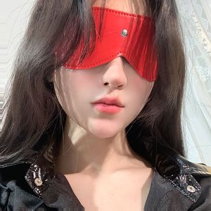 Masque en cuir Jiuai œil de renard rouge, demi-masque pour adultes, idéal pour les soirées à thème ou les jeux de rôle - Product Image 1
