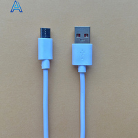Cable USB-A a tipo C de 6A OEM con longitud personalizable de 100 cm para transferencia de datos y carga, cable USB para adaptadores, cargadores y teléfonos.
