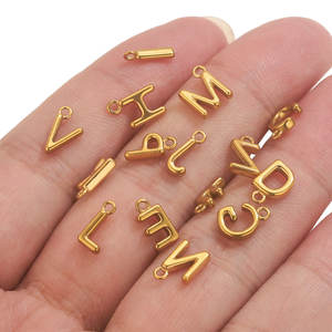 Acier inoxydable A-Z lettre breloques pour collier Bracelet <span class=keywords><strong>Alphabet</strong></span> anglais lettre initiale pendentifs fabrication de bijoux en gros - Product Image 2