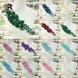 Aplique de Flores 3D Hecho a Mano de Alta Calidad, 9*42mm, con Pedrería, para Coser en Vestidos de Novia, Aplique de Pedrería para Manualidades - Product Image 1