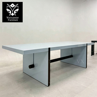 Table à manger laquée haute brillance, design contemporain, longue et rectangulaire, mobilier design, couleur personnalisée, grande table de salle à manger