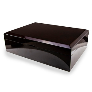 กล่องนาฬิกาไม้ทรงสี่เหลี่ยมผืนผ้าสีดำ MDF 25x18.5x8 ซม. กล่องบรรจุภัณฑ์เครื่องประดับ MH-1256 - Product Image 4