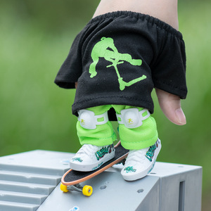 Jeu de Touches Cadeau <span class=keywords><strong>pour</strong></span> Enfant, Vêtements <span class=keywords><strong>pour</strong></span> Pantalon, <span class=keywords><strong>Mini</strong></span> Chaussures, Ensemble de Skateboard du Bout des Doigts - Product Image 6