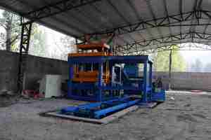 Machine <span class=keywords><strong>de</strong></span> fabrication <span class=keywords><strong>de</strong></span> blocs <span class=keywords><strong>de</strong></span> pavés en béton hydraulique automatique QT10-<span class=keywords><strong>15</strong></span>, emboîtables - Product Image 6