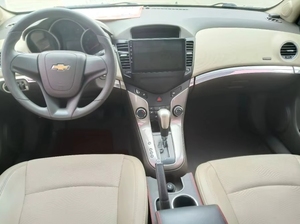 Vente en gros de voitures d'occasion Boutique <span class=keywords><strong>Chevrolet</strong></span> <span class=keywords><strong>Cruze</strong></span> <span class=keywords><strong>2015</strong></span> 1.5L Classic SE Transmission automatique Toit ouvrant en tissu Bonne qualité Pas cher - Product Image 4