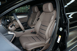 <span class=keywords><strong>BYD</strong></span> <span class=keywords><strong>Han</strong></span> DM 2020 d'occasion, transmission intégrale, performance PHEV, NEDC<100km, batterie ≤ 30kWh, 53000km de kilométrage, économique et pratique - Product Image 6