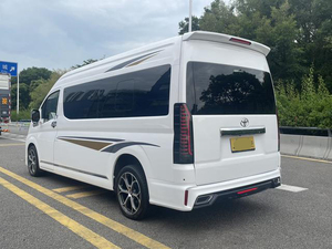 Minibús Toyota <span class=keywords><strong>Hiace</strong></span> <span class=keywords><strong>2023</strong></span> Usado de Lujo con Motor Diésel, Volante a la Izquierda, de Segunda Mano, con <span class=keywords><strong>Precio</strong></span> de Descuento - Product Image 3