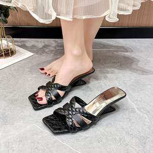 Chaussures d'été à talons hauts dorés à tête carrée pour femmes sandales et chaussures pour femmes mariage mariée - Product Image 4