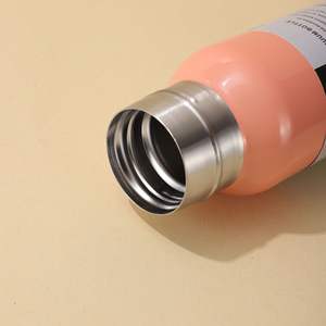 Set Regalo di Alta Qualità con <span class=keywords><strong>Thermos</strong></span> da 500ml, Bottiglia Termica in Acciaio Inox 304, <span class=keywords><strong>Una</strong></span> <span class=keywords><strong>Tazza</strong></span> con Due Coperchi in Confezione Regalo - Product Image 4