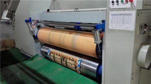 Machine entièrement automatique électrique pour la fabrication de boîtes à pizza en carton ondulé avec alimentateur à bords et découpeuse rotative - Product Image 6