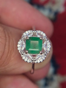 925พลอยสีเขียวมรกตกะรัต1กะรัตแหวนครบรอบสีเขียวมรกตธรรมชาติหรูหรา - Product Image 5