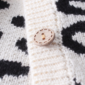 Abbigliamento per neonati 2025 0-2 anni completi per bambine cappotto con grano leopardato + abiti da arrampicata da due pezzi maglioni da bambina - Product Image 5